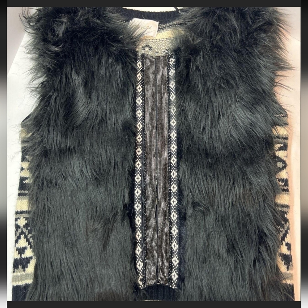 Y2K "MISS ME" SIZE LARGE FUR VEST